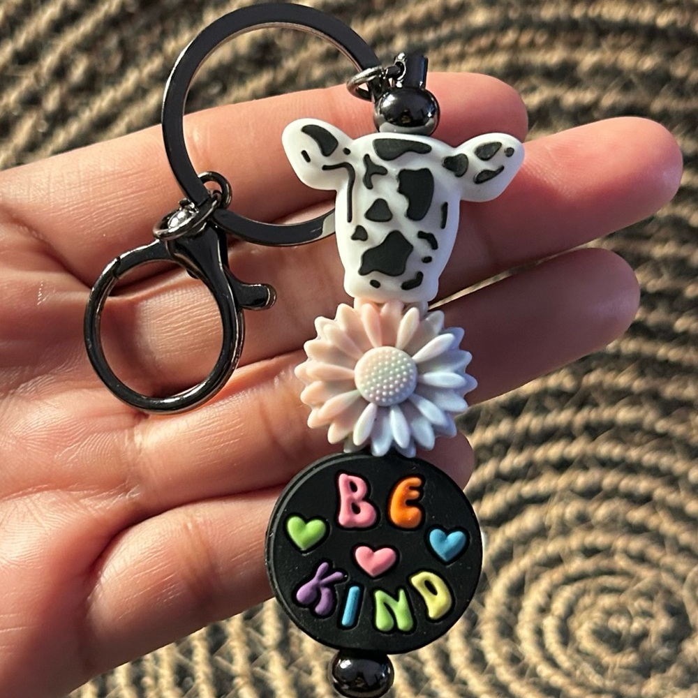 Country Keychain - Picture 1 of 1